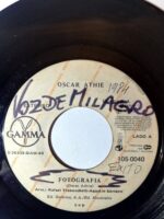 Disco de Vinilo Oscar Athie - Fotografía / Tu Eres Mi Vida Vinyl Record