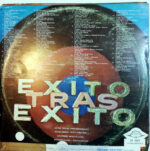 Disco de Vinilo Los Melódicos - Éxito Tras Éxito Vinyl Record