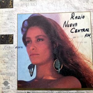 Disco de Vinilo Daniela Romo - Amada Más Que Nunca Vinyl Record