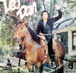 Disco de Vinilo Leo Dan - El Radio Está Tocando Tu Canción Vinyl Record
