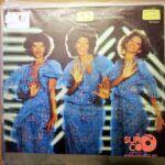 Disco de Vinilo The Three Degrees - New Dimensions Vinyl Record