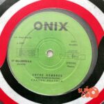 Disco de Vinilo Carlos Portela - Entre Hombres Vinyl Record