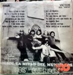 Disco de Vinilo Los Tíos Queridos - Desde La Mitad Del Mundo Vinyl Record