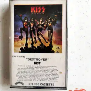 Cassette Kiss - Destroyer