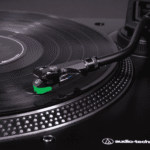 Tocadiscos Audio Technica Profesional AT-LP120X-USB BK (Negro)