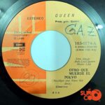 Disco de Vinilo Queen - Another One Bites The Dust / Dragon Attack Vinyl Record