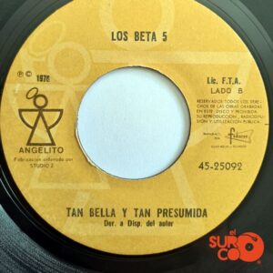 Disco de Vinilo Los Beta 5 - Flores Negras / Tan Bella Y Tan Presumida Vinyl Record