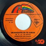 Disco de Vinilo Super Orquesta Los Dukes - Sobre Las Olas / Un Poquito De Tu Amor Vinyl Record