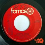 Disco de Vinilo Los Titos - Negro Bonito / Penita Pena Vinyl Record