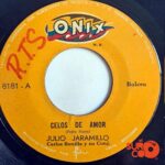 Disco de Vinilo Julio Jaramillo - Celos De Amor / Por Ser Muy Pobre Vinyl Record