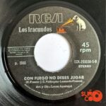 Disco de Vinilo Los Iracundos - Tarde Loca De Amor / Con Juego No Debes Jugar Vinyl Record
