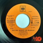 Disco de Vinilo Ilegales - Que Mal Huelen Los Muertos / Un Invasor En La Capital Vinyl Record