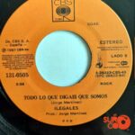 Disco de Vinilo Ilegales - Ella Saltó Por La Ventana / Todo Lo Que Digaís Que Somos Vinyl Record