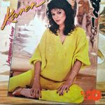 Disco de Vinilo Karen - Juguemos Al Amor Vinyl Record