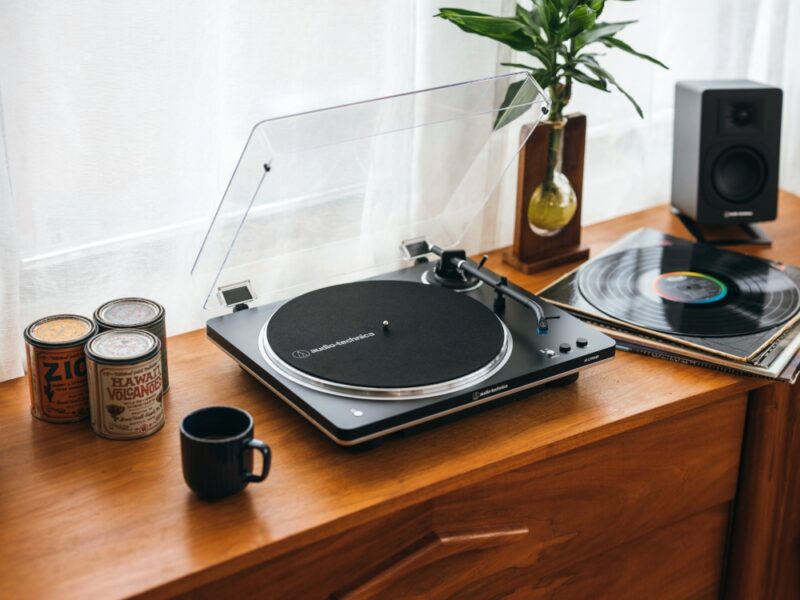 Tocadiscos Audio Technica con Bluetooth AT-LP70XBT BS