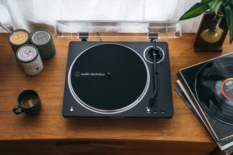 Tocadiscos Audio Technica con Bluetooth AT-LP70XBT BS